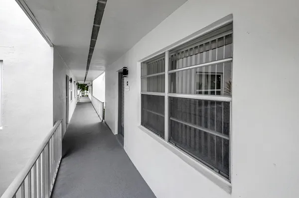 Property Slideshow image 2 of 50 | 428 normandy i i, Delray Beach, FL, 33484