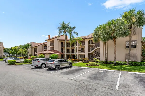 Property Slideshow image 2 of 27 | 10110 cedar point blvd 203, Boynton Beach, FL, 33437