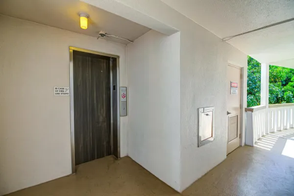 Property Slideshow image 3 of 45 | 425 southampton b # 425, West Palm Beach, FL, 33417