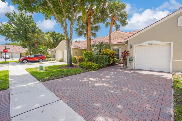 Property Slideshow image 2 of 71 | 5062 toscana trl, Boynton Beach, FL, 33437