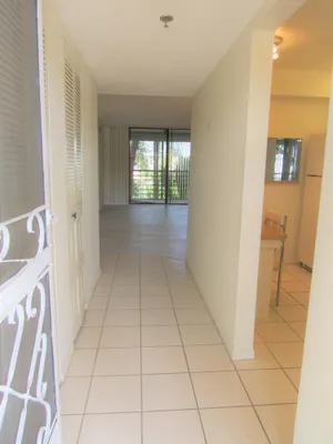 Property Slideshow image 3 of 27 | 4640 lucerne lakes blvd 206, Lake Worth, FL, 33467