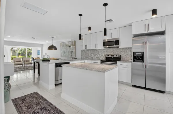 Property Slideshow image 3 of 40 | 13725 flora pl c, Delray Beach, FL, 33484