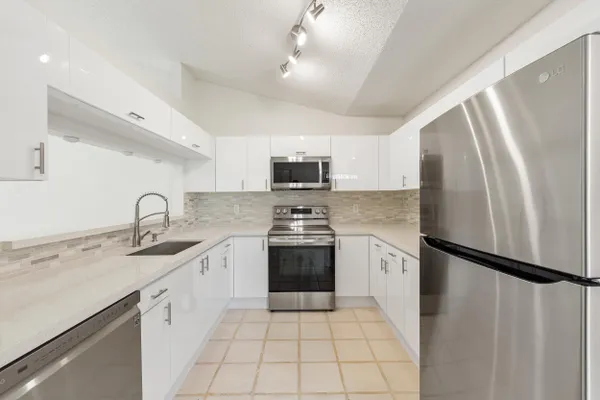 Property Slideshow image 2 of 44 | 7219 le chalet blvd, Boynton Beach, FL, 33472