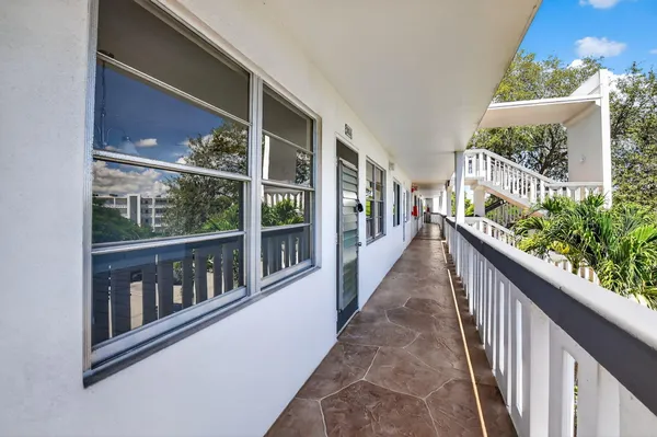 Property Slideshow image 3 of 42 | 3036 oakridge d, Deerfield Beach, FL, 33442