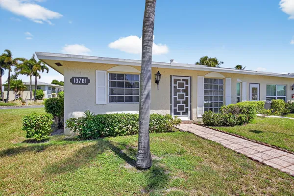 Property Slideshow image 2 of 55 | 13761 flora pl a, Delray Beach, FL, 33484