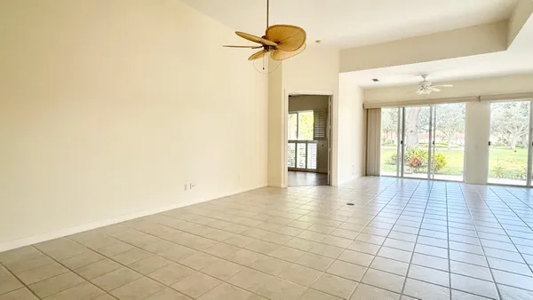 Property Slideshow image 2 of 60 | 2541 kittbuck way, West Palm Beach, FL, 33411