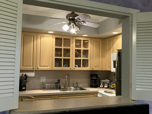 Property Slideshow image 2 of 23 | 130 southampton b b, West Palm Beach, FL, 33417