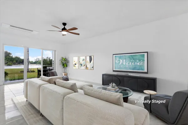 Property Slideshow image 2 of 17 | 1001 n riverside dr 104, Pompano Beach, FL, 33062