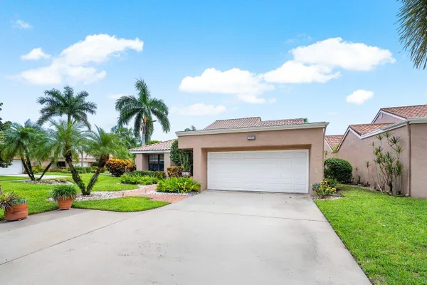 Property Slideshow image 2 of 52 | 11094 applegate ln, Boynton Beach, FL, 33437