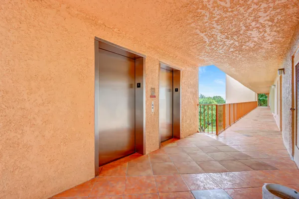 Property Slideshow image 3 of 31 | 14575 bonaire blvd apt 601, Delray Beach, FL, 33446