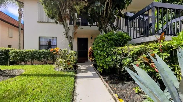 Property Slideshow image 2 of 18 | 7214 golf colony ct apt 101, Lake Worth, FL, 33467