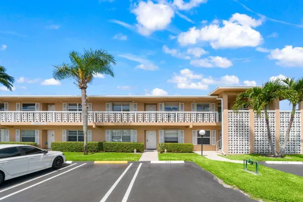 Property Slideshow image 2 of 25 | 1131 calamondin ter 203 ter 203, Delray Beach, FL, 33445