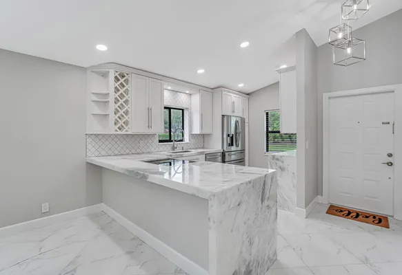 Property Slideshow image 3 of 48 | 8216 sweetbriar way, Boca Raton, FL, 33496
