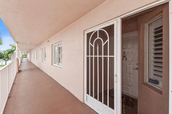 Property Slideshow image 2 of 48 | 5874 crystal shores dr 304, Boynton Beach, FL, 33437