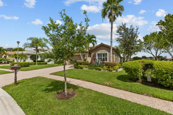 Property Slideshow image 3 of 53 | 9513 isles cay dr, Delray Beach, FL, 33446