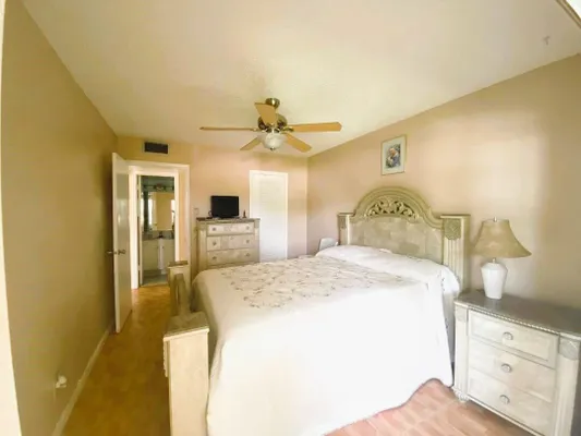 Property Slideshow image 3 of 26 | 208 chatham j # 208, West Palm Beach, FL, 33417