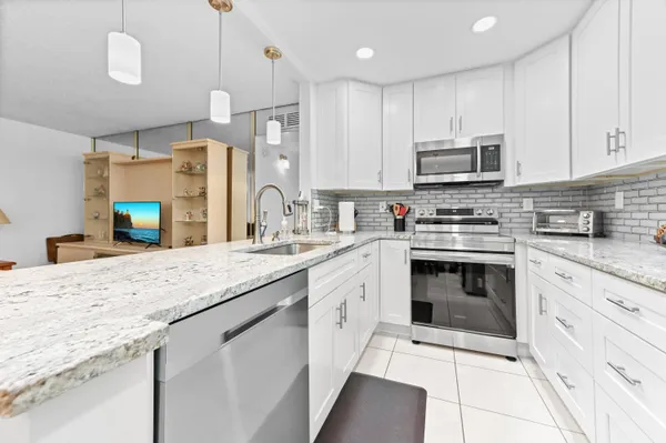 Property Slideshow image 2 of 30 | 191 piedmont d d, Delray Beach, FL, 33484