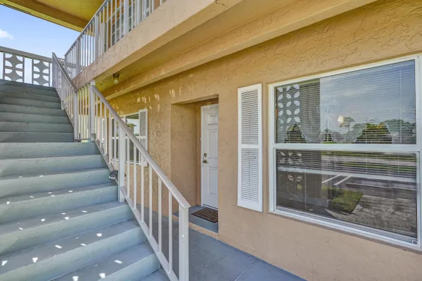Property Slideshow image 2 of 54 | 1051 orange ter 101, Delray Beach, FL, 33445