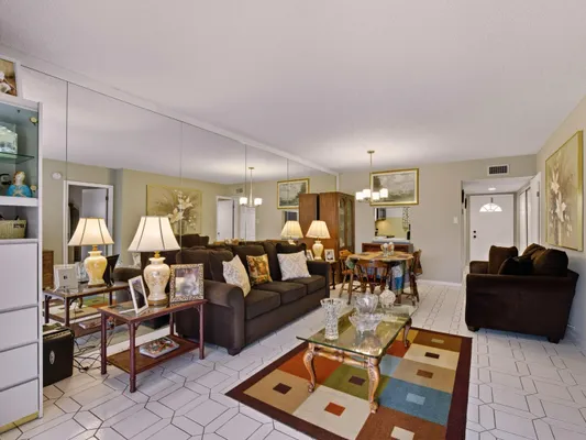 Property Slideshow image 3 of 21 | 551 nw 80th ave 207, Margate, FL, 33063