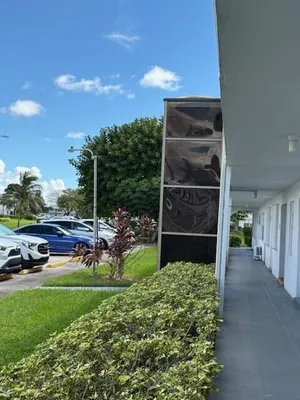 Property Slideshow image 3 of 40 | 42 kent c 42, West Palm Beach, FL, 33417