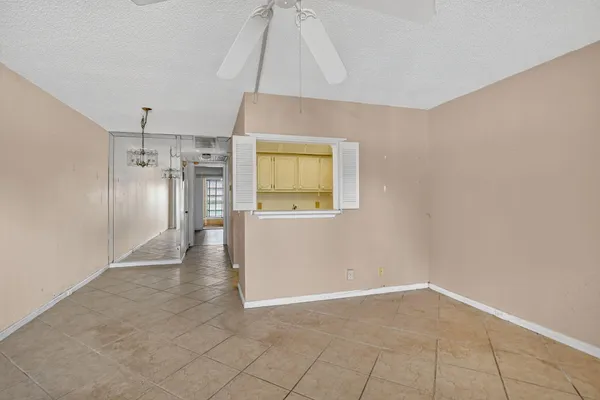 Property Slideshow image 3 of 18 | 1018 harwood c, Deerfield Beach, FL, 33442
