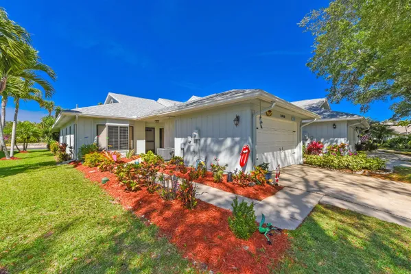 Property Slideshow image 2 of 44 | 12829 se berwick ct, Hobe Sound, FL, 33455