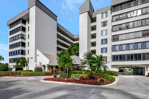 Property Slideshow image 2 of 79 | 16032 lomond hills trl 162, Delray Beach, FL, 33446