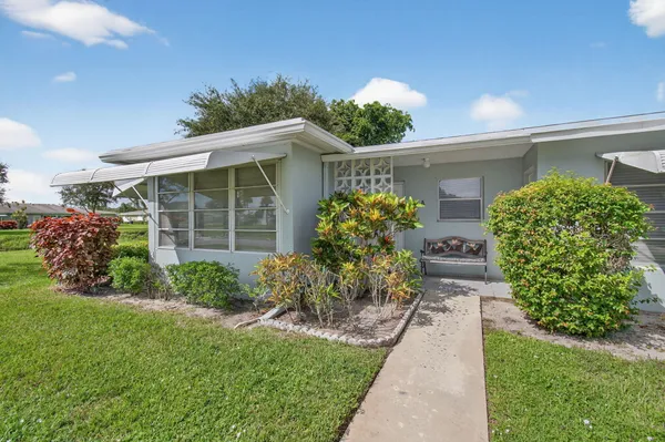 Property Slideshow image 2 of 37 | 300 high point blvd a, Delray Beach, FL, 33445