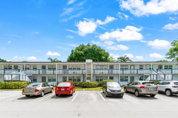 Property Slideshow image 3 of 26 | 239 ventnor q, Deerfield Beach, FL, 33442