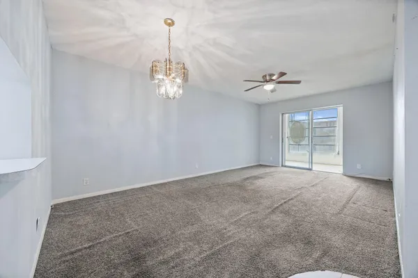 Property Slideshow image 3 of 25 | 230 ne 26th ave 206, Boynton Beach, FL, 33435