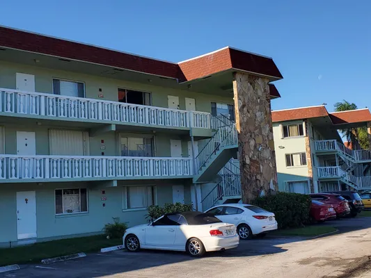 Property Slideshow image 2 of 34 | 3300 springdale blvd apt 318, Palm Springs, FL, 33461