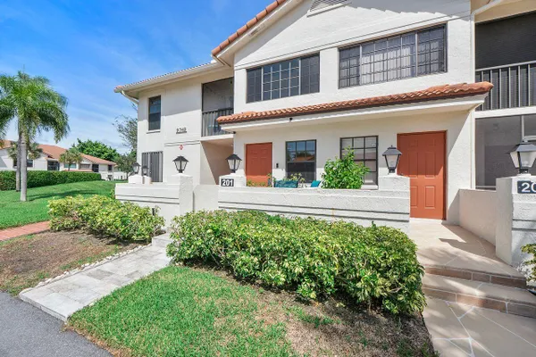 Property Slideshow image 2 of 37 | 9748 pavarotti ter 201, Boynton Beach, FL, 33437