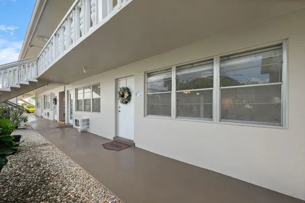 Property Slideshow image 2 of 38 | 216 andover i, West Palm Beach, FL, 33417