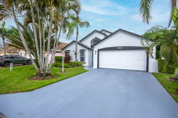 Property Slideshow image 3 of 38 | 5055 robino cir, West Palm Beach, FL, 33417