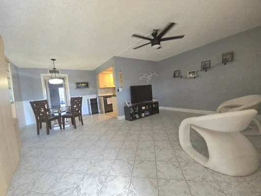 Property Slideshow image 2 of 27 | 2010 westbury f 2010, Deerfield Beach, FL, 33442