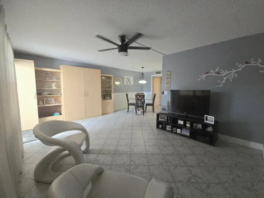 Property Slideshow image 3 of 27 | 2010 westbury f 2010, Deerfield Beach, FL, 33442