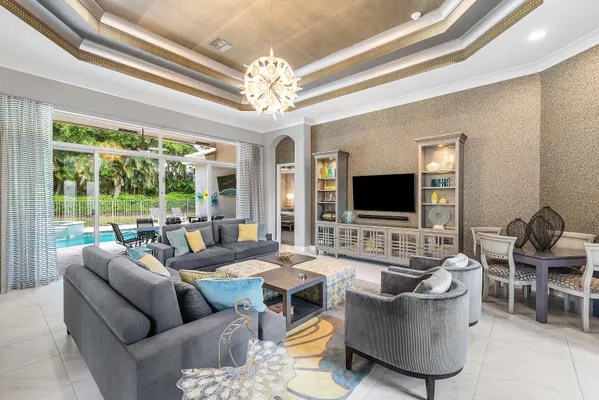 Property Slideshow image 3 of 72 | 10612 whitewind cir, Boynton Beach, FL, 33473