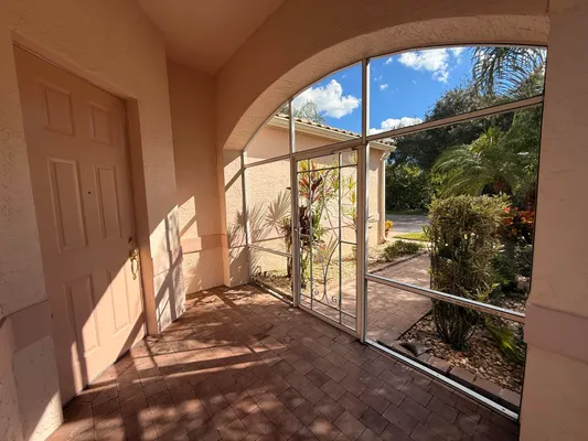 Property Slideshow image 3 of 27 | 633 nw whitfield way, Port St Lucie, FL, 34986