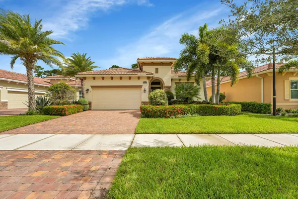 Property Slideshow image 2 of 48 | 10985 sw visconti way, Port St Lucie, FL, 34986