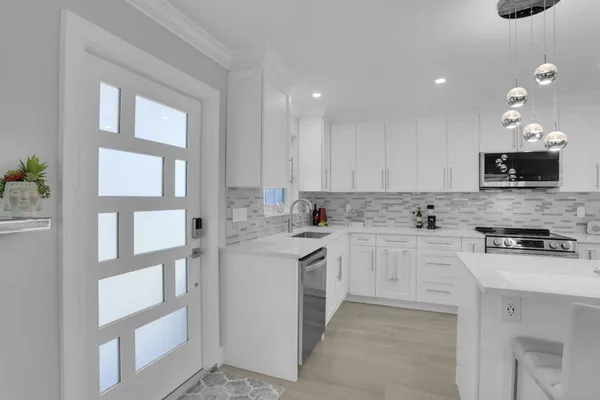 Property Slideshow image 2 of 27 | 540 high point dr a, Delray Beach, FL, 33445