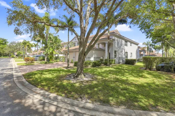 Property Slideshow image 2 of 41 | 7911 laina ln 4, Boynton Beach, FL, 33437