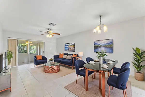 Property Slideshow image 3 of 26 | 5243 cresthaven blvd f, West Palm Beach, FL, 33415