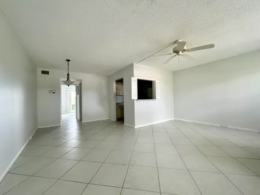 Property Slideshow image 3 of 15 | 359 chatham r r, West Palm Beach, FL, 33417