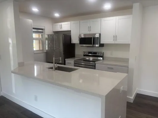 Property Slideshow image 2 of 20 | 1022 circle dr d, Delray Beach, FL, 33445