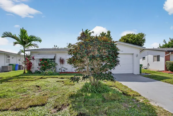 Property Slideshow image 3 of 34 | 7340 nw 8th st, Margate, FL, 33063