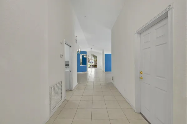 Property Slideshow image 3 of 43 | 10382 utopia cir, Boynton Beach, FL, 33437