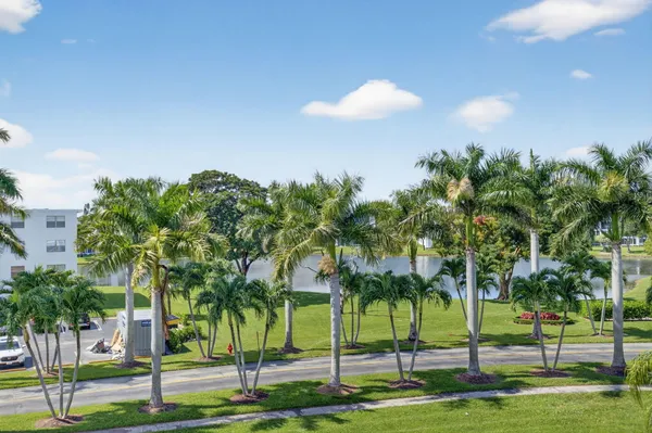 Property Slideshow image 2 of 61 | 4054 rexford c, Boca Raton, FL, 33434