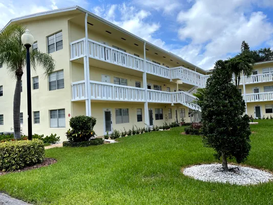 Property Slideshow image 3 of 23 | 198 dorset e unit e, Boca Raton, FL, 33434