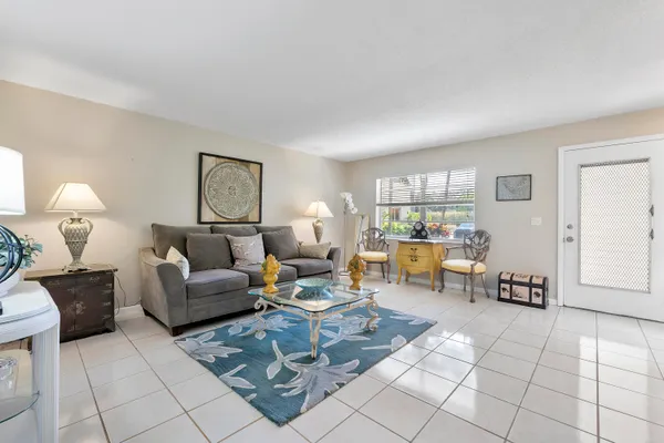 Property Slideshow image 3 of 45 | 157 flanders d, Delray Beach, FL, 33484