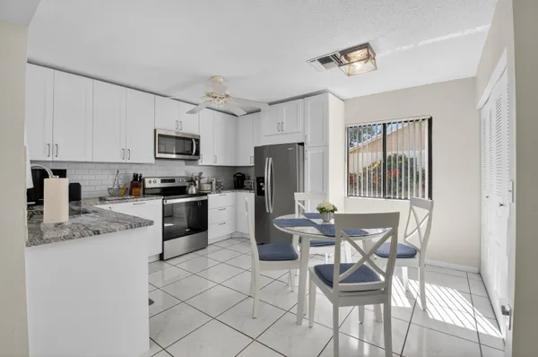 Property Slideshow image 2 of 54 | 1301 nw 23rd ln, Delray Beach, FL, 33445